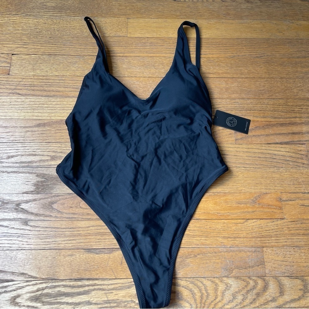 NEW Relleciga One Piece Swimsuit Thong Black R2051-800 Size XL NWT